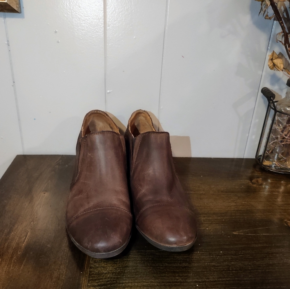 B.O.C Genuine Leather Short Boot Booties
